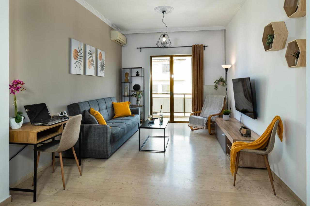 Central Apt. With Parking - 3 Min From Old Port Ханья Экстерьер фото