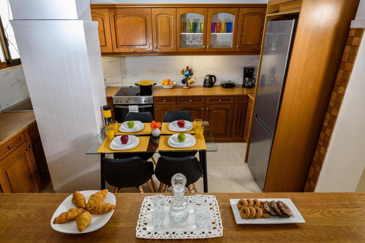 Central Apt. With Parking - 3 Min From Old Port Ханья Экстерьер фото
